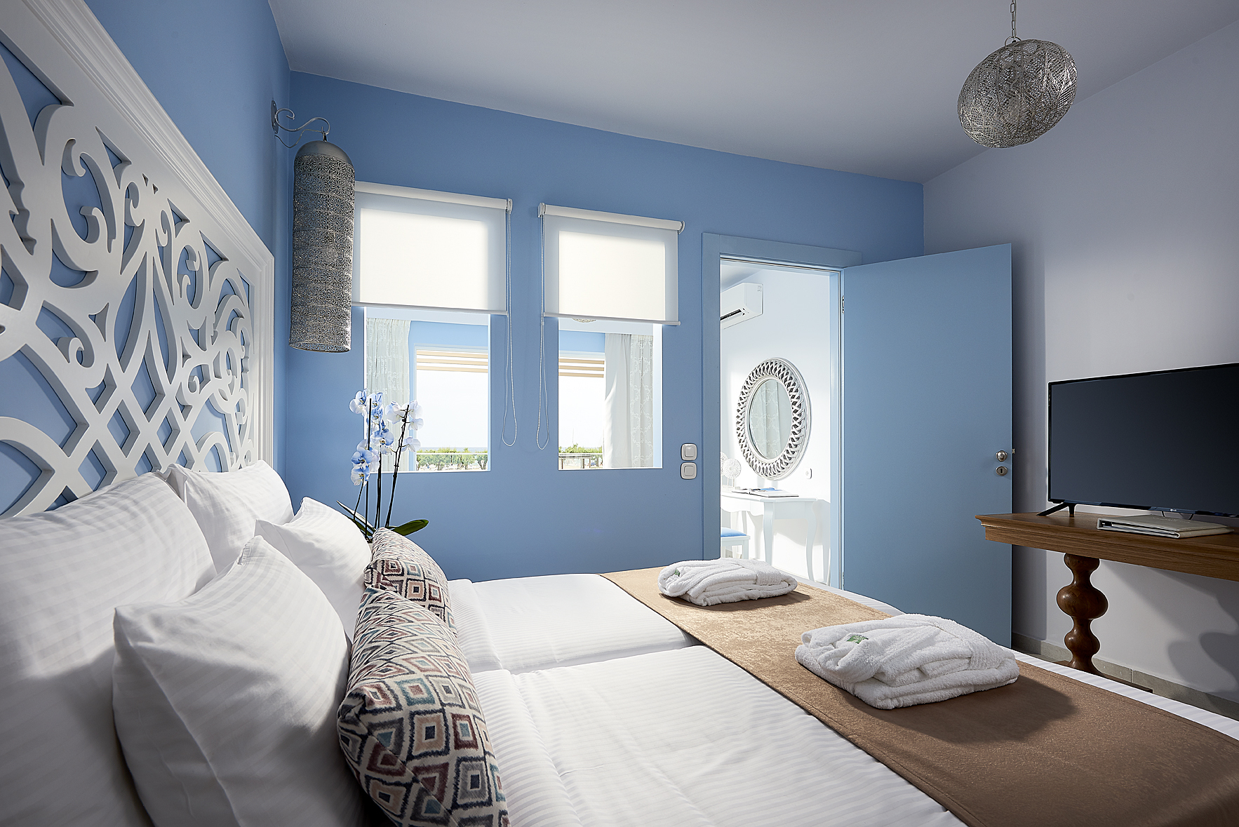 MYTHOS JUNIOR SUITE AU BORD DE LA MER