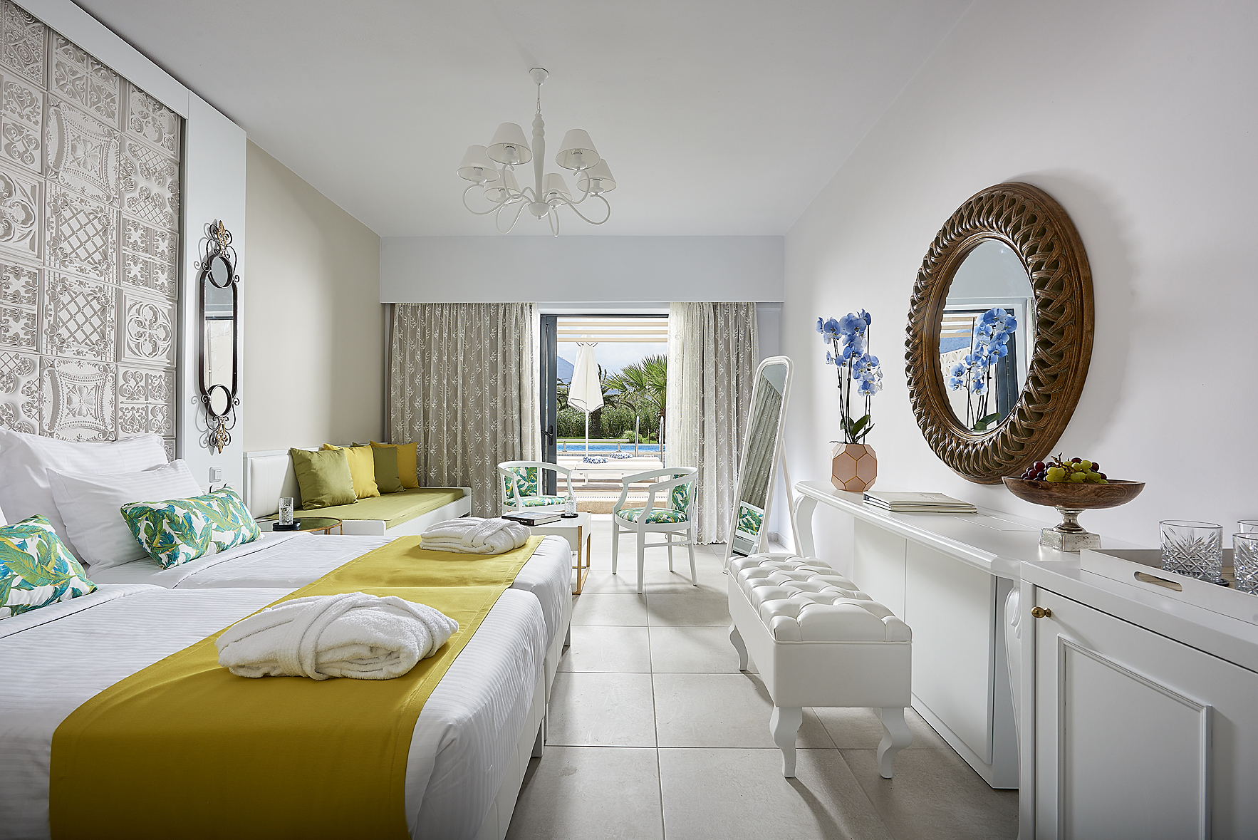 ΔΙΚΛΙΝΟ EXECUTIVE ΜΕ ΜΟΙΡΑΖΟΜΕΝΗ  ΠΙΣΙΝΑ